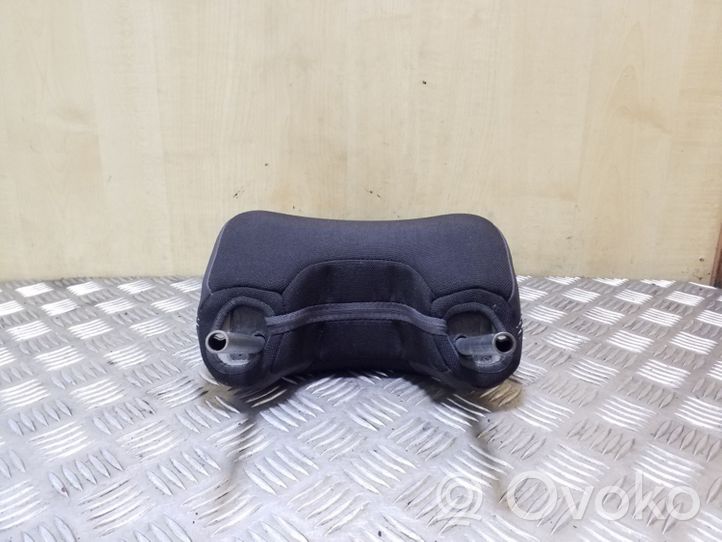 Volvo XC60 Front seat headrest 