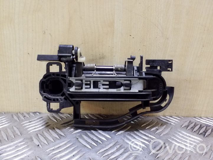 Audi A6 S6 C6 4F Takaoven ulkokahva 4F0837885