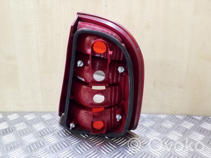 Skoda Fabia Mk1 (6Y) Lampa tylna 6Y6945095D