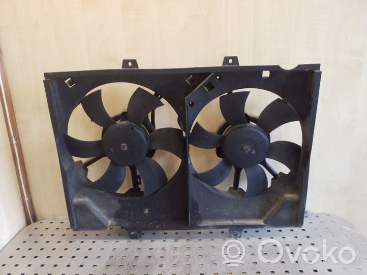 Opel Frontera B Radiator cooling fan shroud 8240266