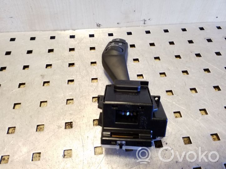 Ford Kuga I Wiper control stalk 17D940