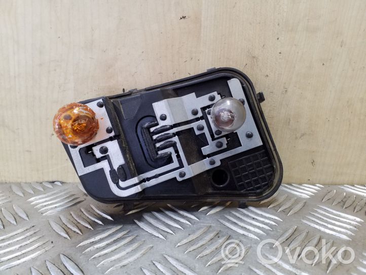 Volkswagen Touareg I Element lampy tylnej 7L6945257