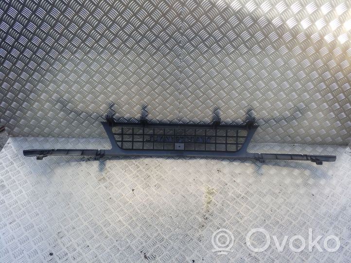 Opel Frontera A Grille calandre supérieure de pare-chocs avant 91140007