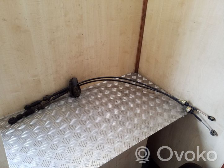 Renault Trafic II (X83) Câble de changement de vitesse M610439