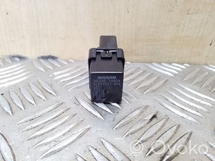 Nissan X-Trail T32 Other relay 252307995A