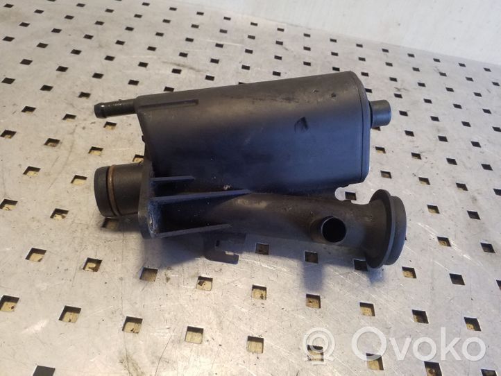 Renault Scenic I Oil breather separator 7700115060