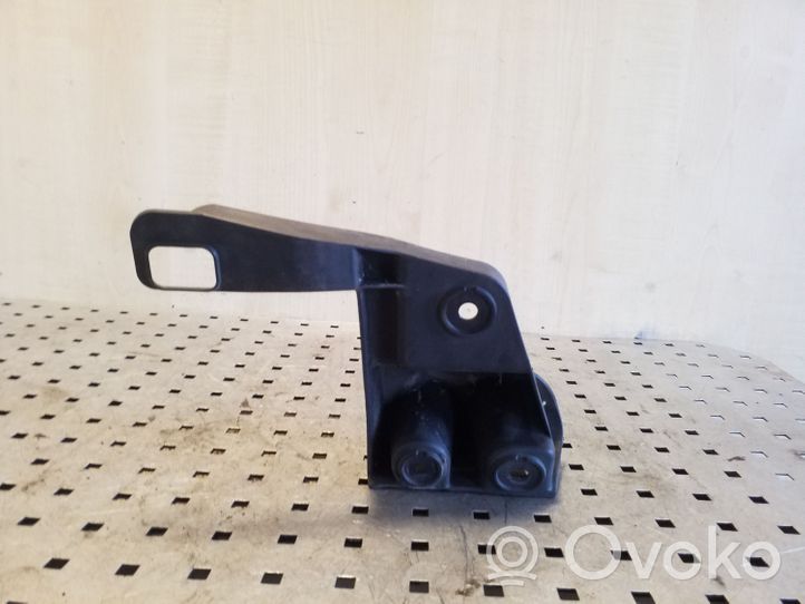 BMW X3 E83 Staffa angolare del supporto di montaggio del paraurti 3400956