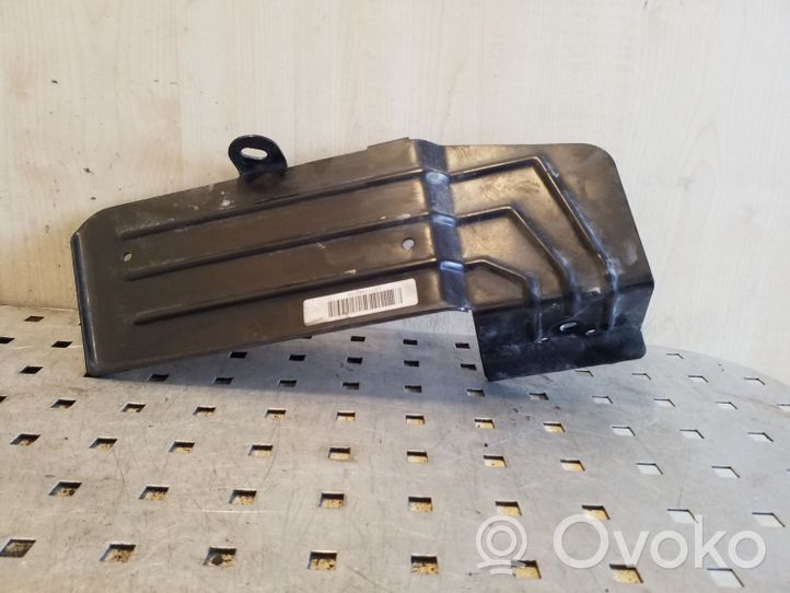 BMW X1 E84 Staffa del pannello di supporto del radiatore 16127174891