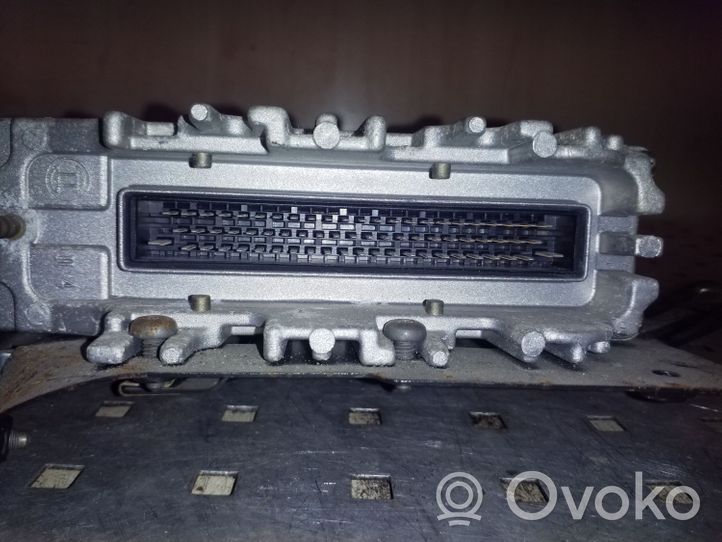 Volkswagen Sharan Sterownik / Moduł ECU 028906021P