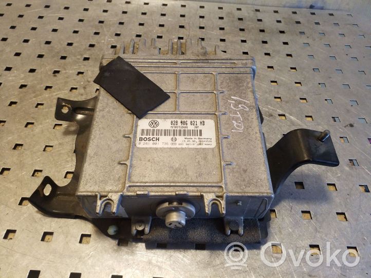 Ford Galaxy Calculateur moteur ECU 028906021HB