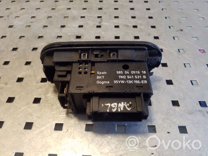 Volkswagen Sharan Interruttore luci 98504051618