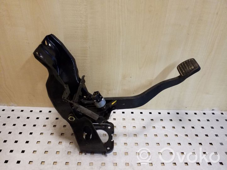 Opel Frontera B Brake pedal 