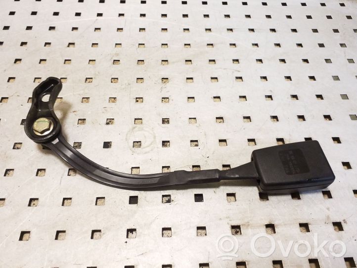 Volkswagen PASSAT B5.5 Boucle de ceinture de sécurité avant 3B0858471J