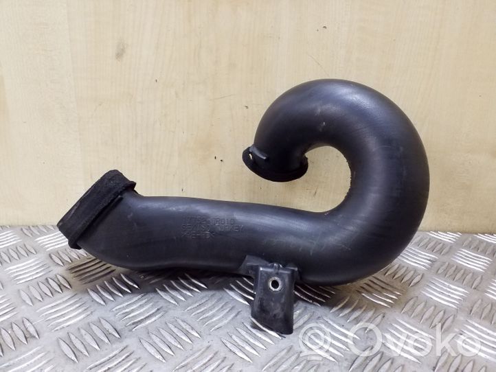 Toyota Avensis T270 Air intake duct part 177520R010