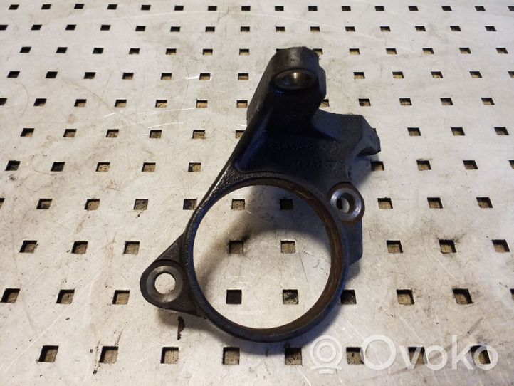 Toyota Avensis T270 Staffa del cuscinetto di supporto dell’albero di trasmissione 4345705050