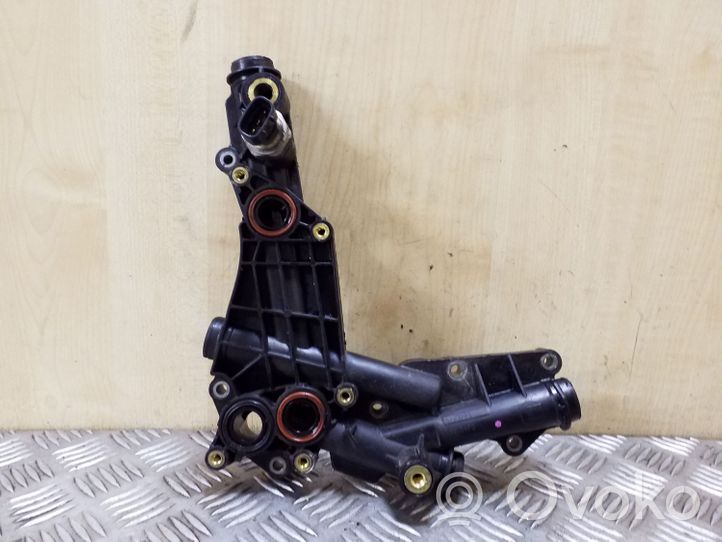 Toyota Avensis T270 Support de filtre à huile 94677PS