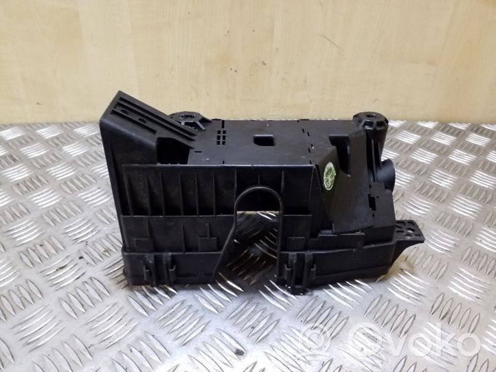 Opel Antara Fuse box cover 