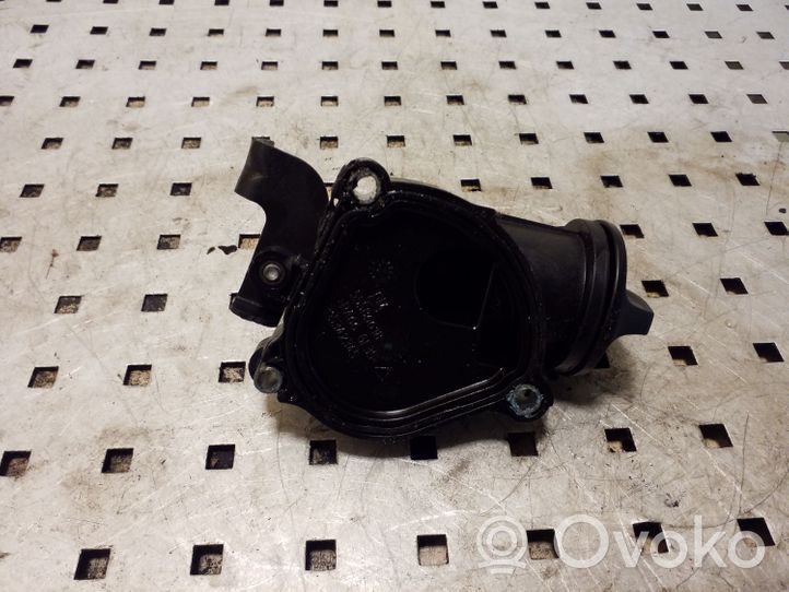 Opel Insignia A Oil filler cap 55586618