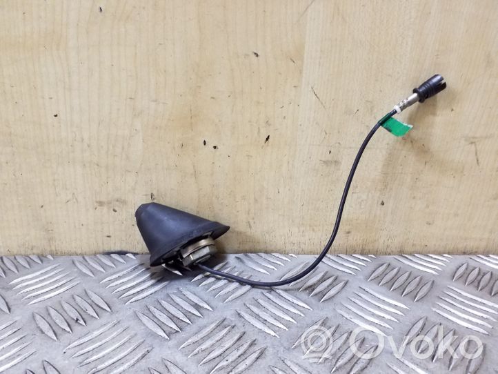 Volkswagen Polo IV 9N3 Antenna GPS 1J0035501C