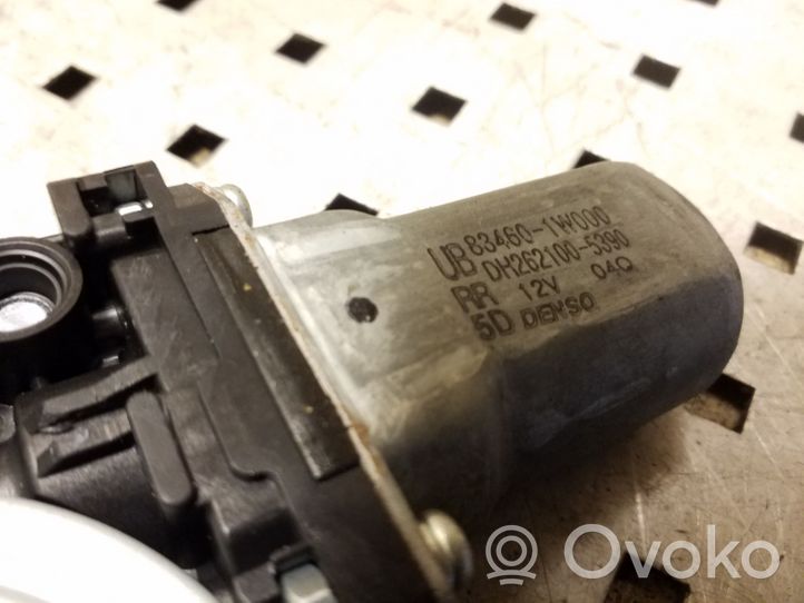 KIA Rio Regulador de puerta trasera con motor 834601W000