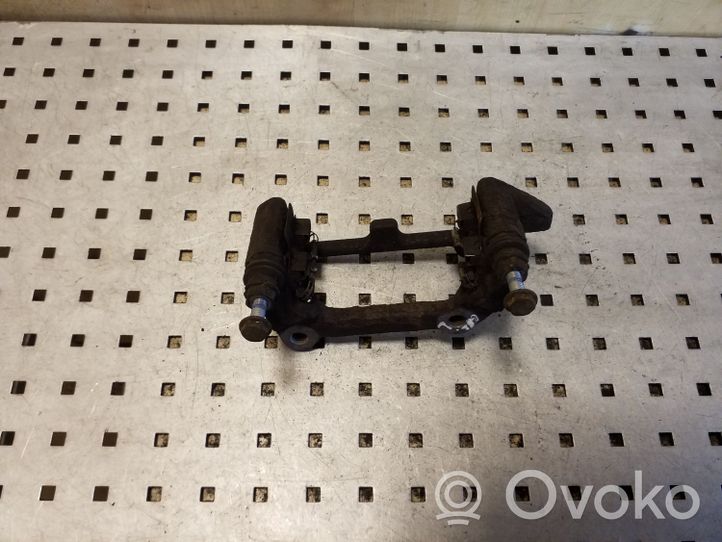 Audi A6 C7 Supporto della pinza del freno posteriore 