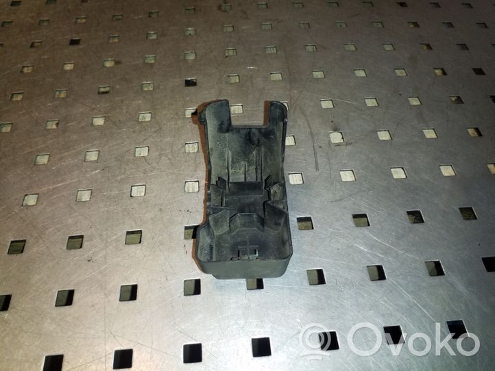 Toyota Verso Coperchio scatola dei fusibili 7134335230