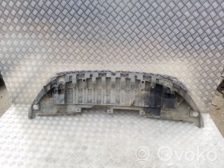 Renault Megane III Front bumper skid plate/under tray 