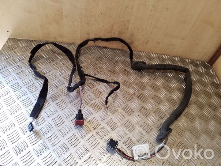 Opel Vivaro Loading door wiring loom 93853142