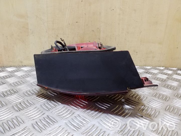 Audi A4 S4 B5 8D Lampa tylna 8D0945095A