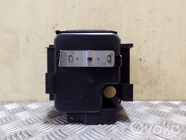 Subaru Outback Hansikaslokeron keskikonsoli 92174AG010