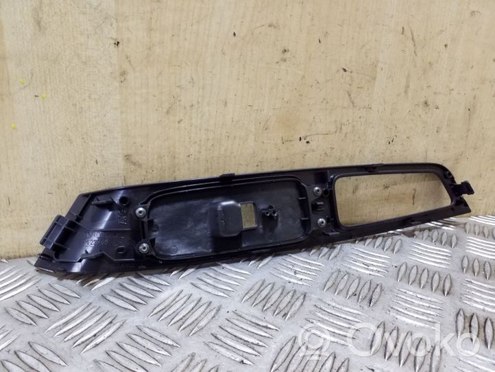 Volvo S60 Front door window switch trim 9123968