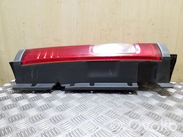 Nissan Primastar Luci posteriori 93854432