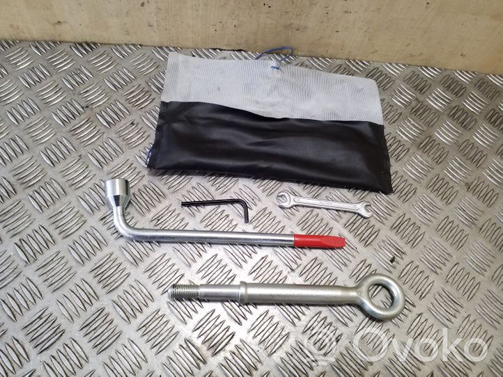 Volvo XC90 Kit d’outils 