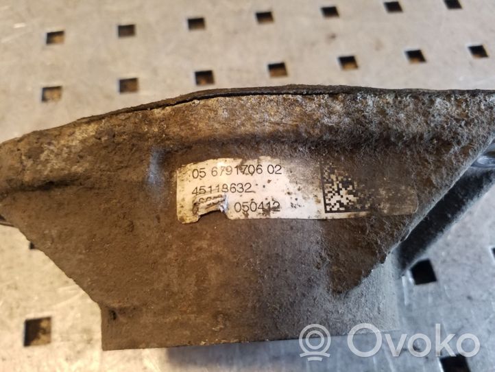 BMW 3 F30 F35 F31 Staffa di rinforzo per l’ammortizzatore anteriore 22727110