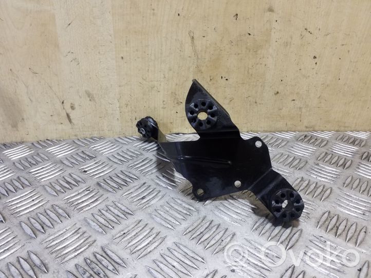 BMW X5 E53 Supporto pompa ABS 