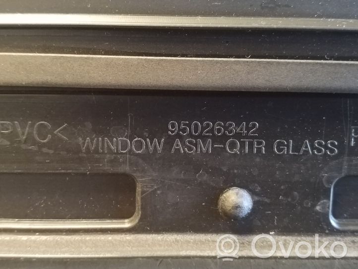 Chevrolet Orlando Finestrino/vetro retro 95026342
