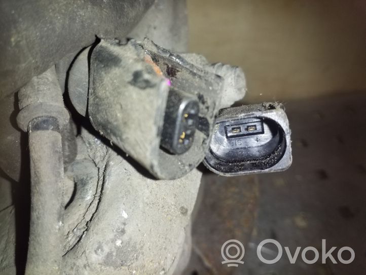 Audi A6 S6 C6 4F Pivot de moyeu arrière 8E0505434A