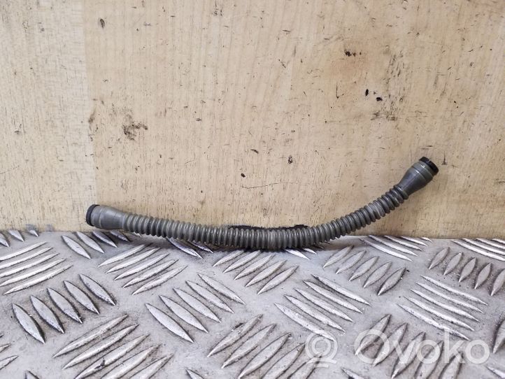 Volkswagen Golf VI Clutch pipe/line 