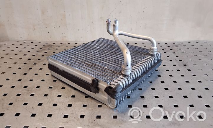 Volkswagen Tiguan Air conditioning (A/C) radiator (interior) 