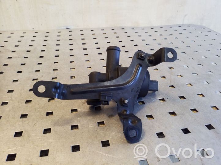 Audi A8 S8 D4 4H Coolant heater control valve 4H0121671B