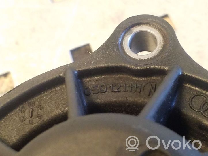 Volkswagen Touareg I Boîtier de thermostat / thermostat 059121111N