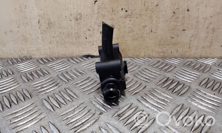 BMW X3 E83 Główny cylinder sprzęgła 21526758822