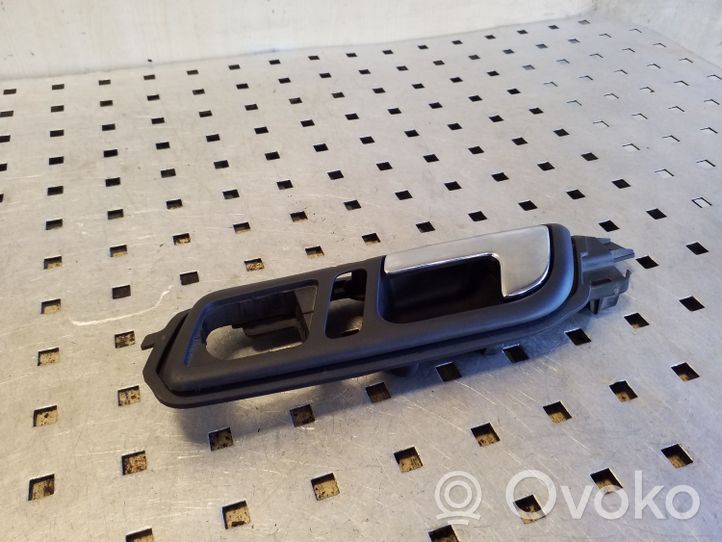 Volkswagen Polo IV 9N3 Front door interior handle 6Q1837247G