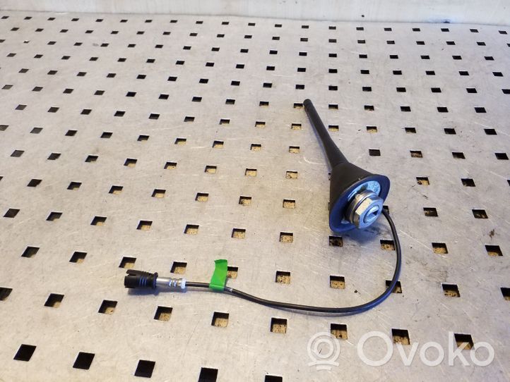 Volkswagen Polo IV 9N3 Antenna GPS 1J0035501C