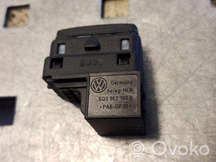 Volkswagen Sharan Interrupteur d'alarme 6Q0962109B