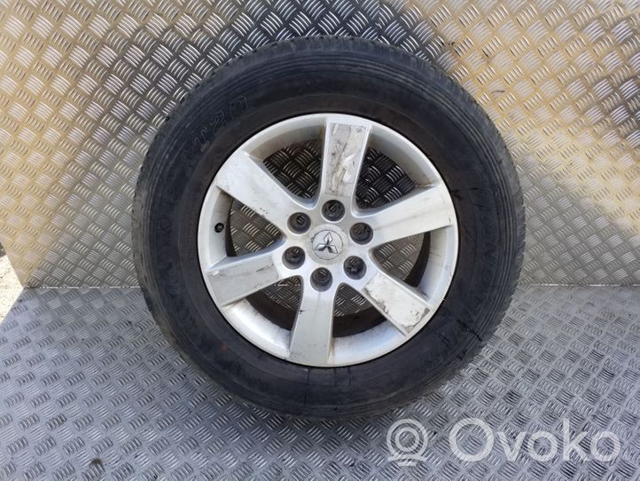 Mitsubishi Pajero R18 spare wheel 