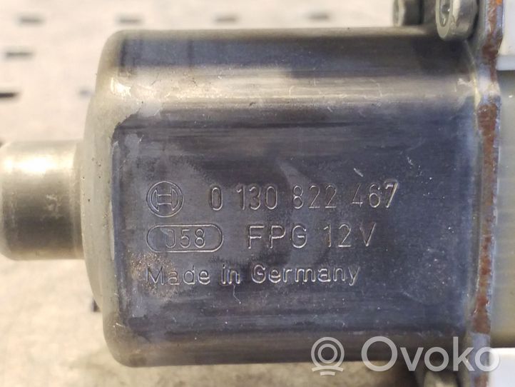 Volkswagen Tiguan Moteur de lève-vitre de porte avant 5N0959701B