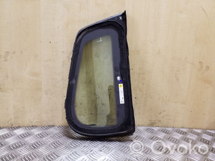 Volkswagen Tiguan Fenêtre latérale avant / vitre triangulaire 5N0845041