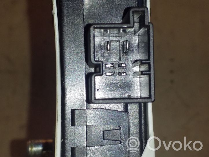 Audi A5 8T 8F Moteur de lève-vitre de porte avant 4F0959802D