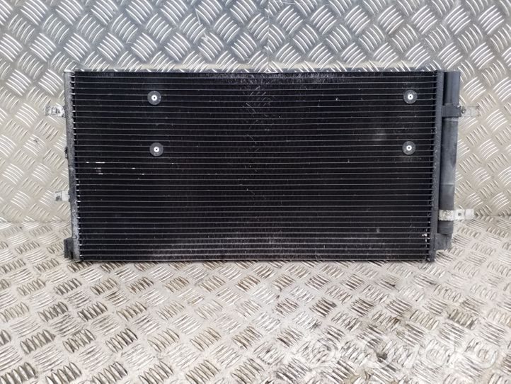 Audi A5 8T 8F Radiateur condenseur de climatisation 8K0121251H